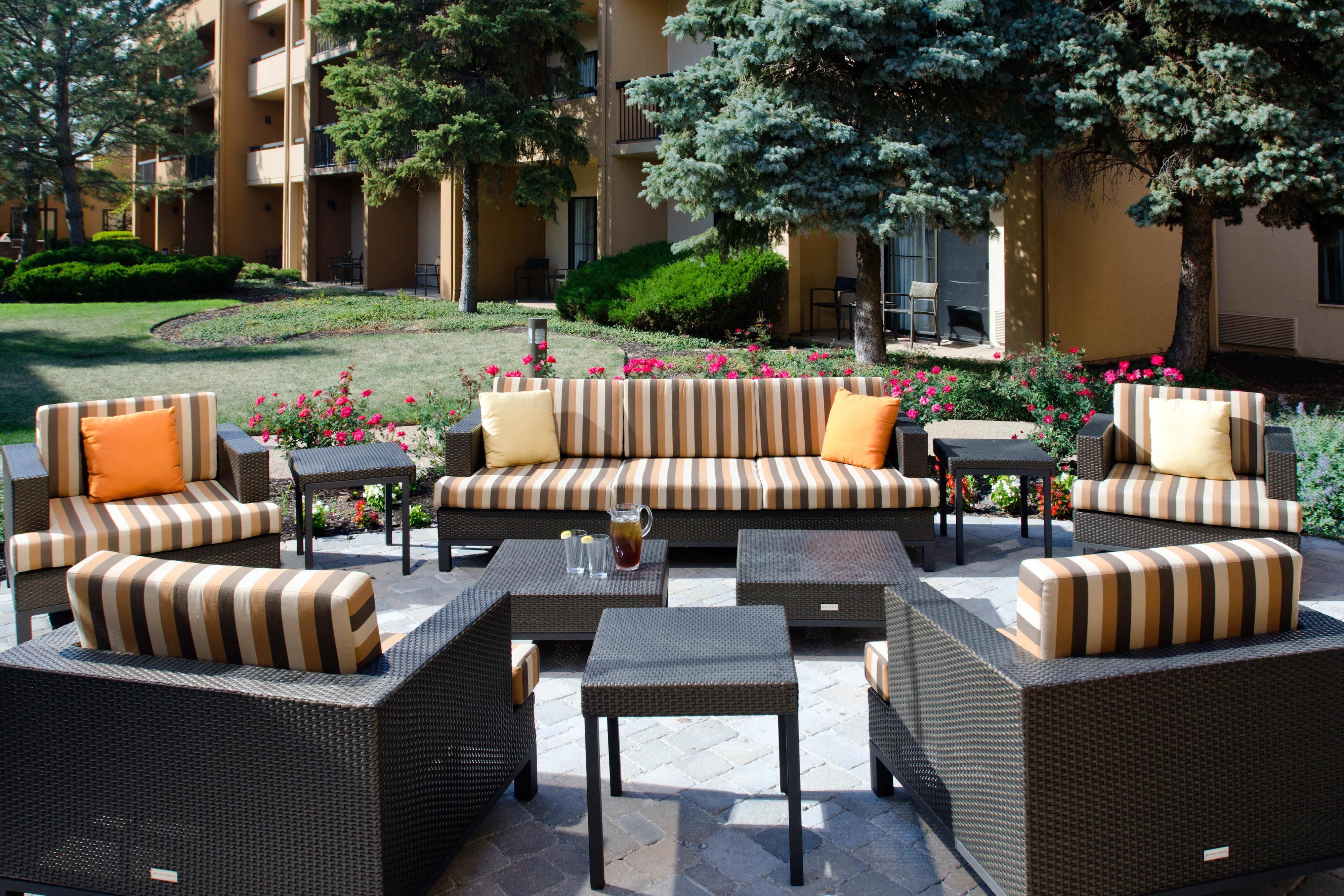 Sonesta Select Kansas City Airport Tiffany Springs Екстериор снимка