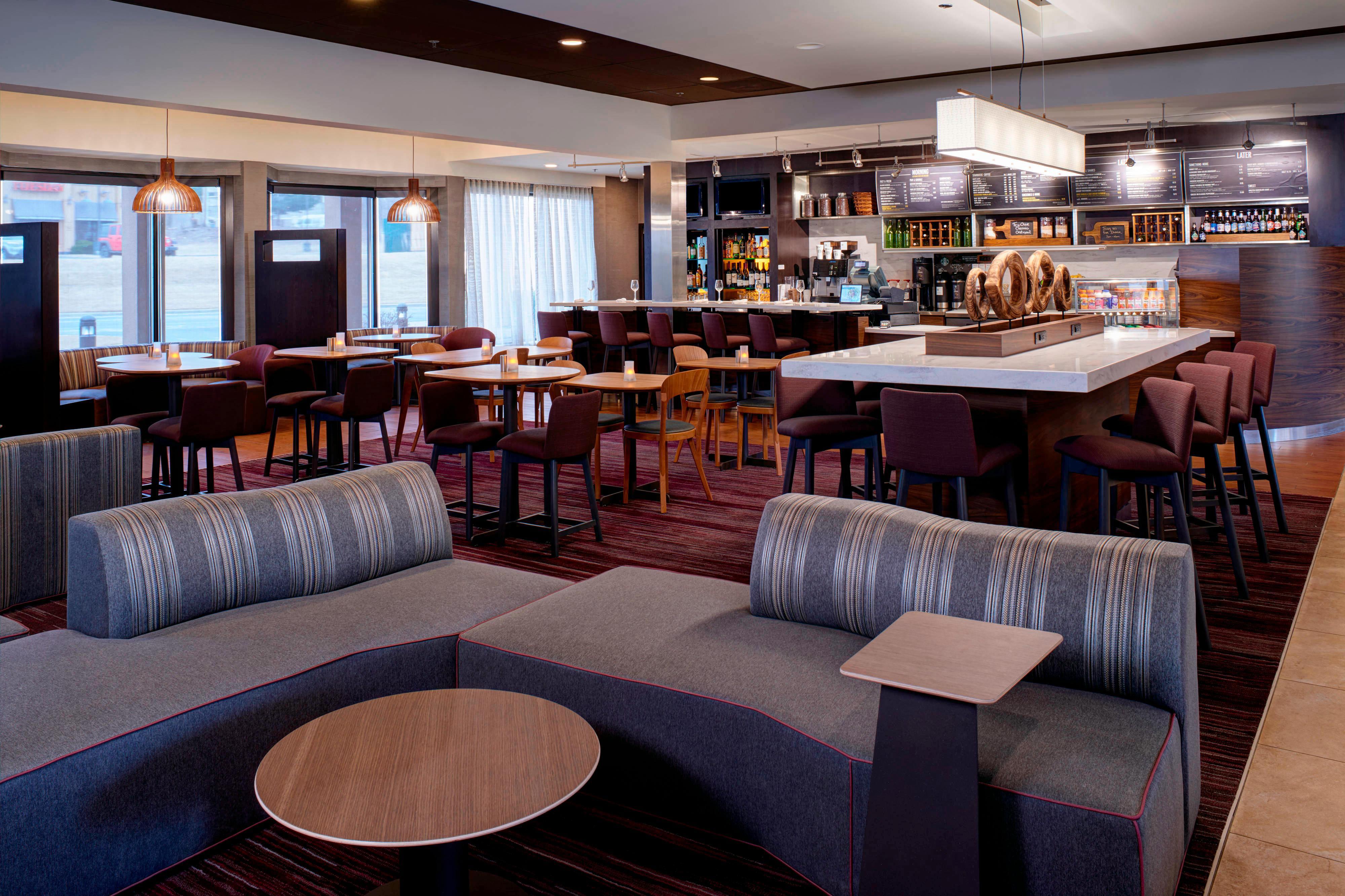Sonesta Select Kansas City Airport Tiffany Springs Екстериор снимка